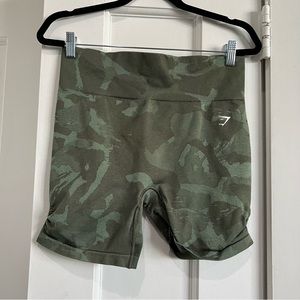 Gymshark Green Adapt Camo Shorts Size XL